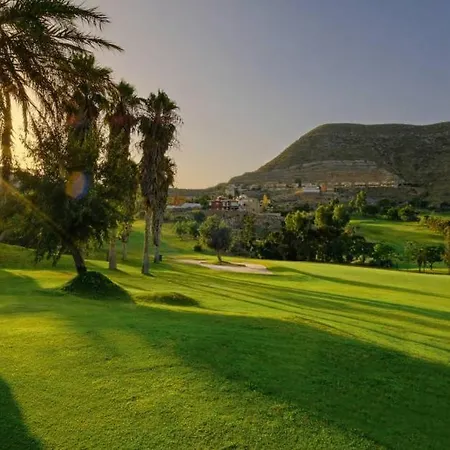 Golf, Piscina Climatizada Y Playa * La Envia